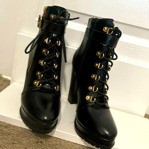 Nice boots never worn originally like $60 I believe